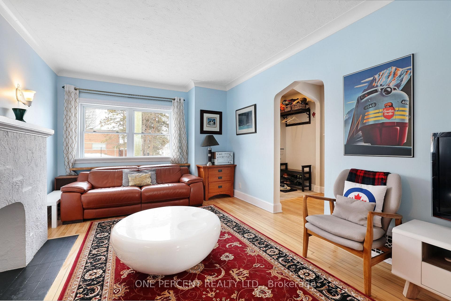 960 Gladstone Avenue photo 11