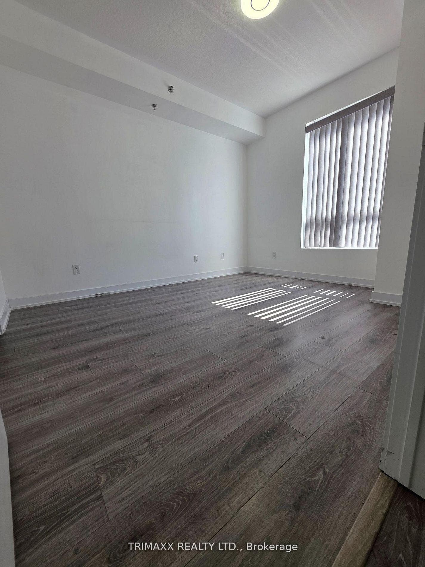 2486 Old Bronte Road Unit 202 photo 13
