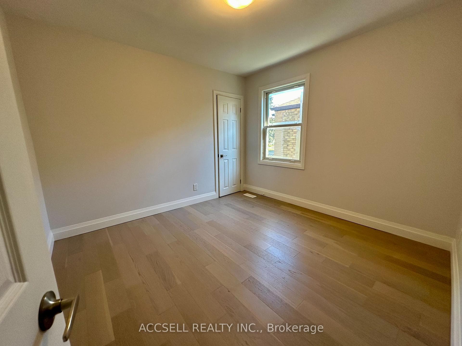 7 Minford Avenue photo 8