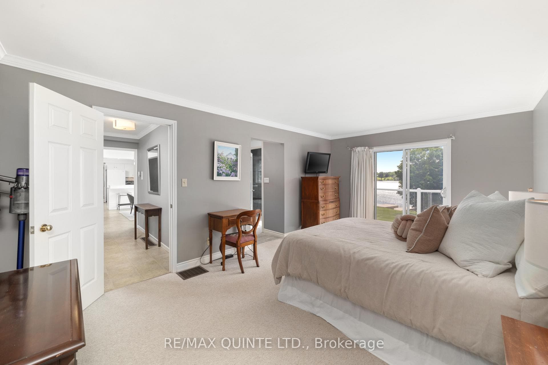 12510 Loyalist Parkway photo 22
