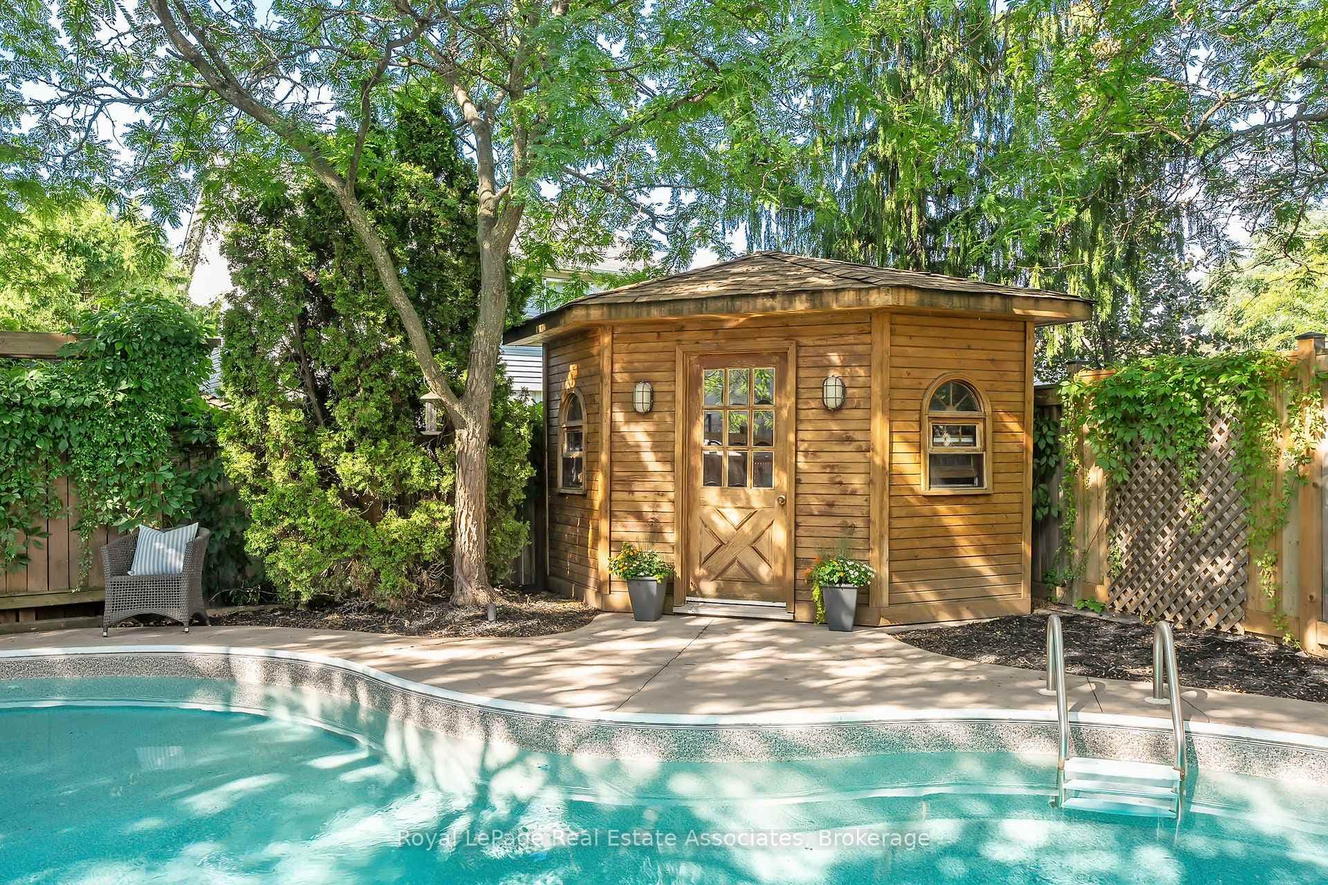 5824 Cornell Crescent photo 42