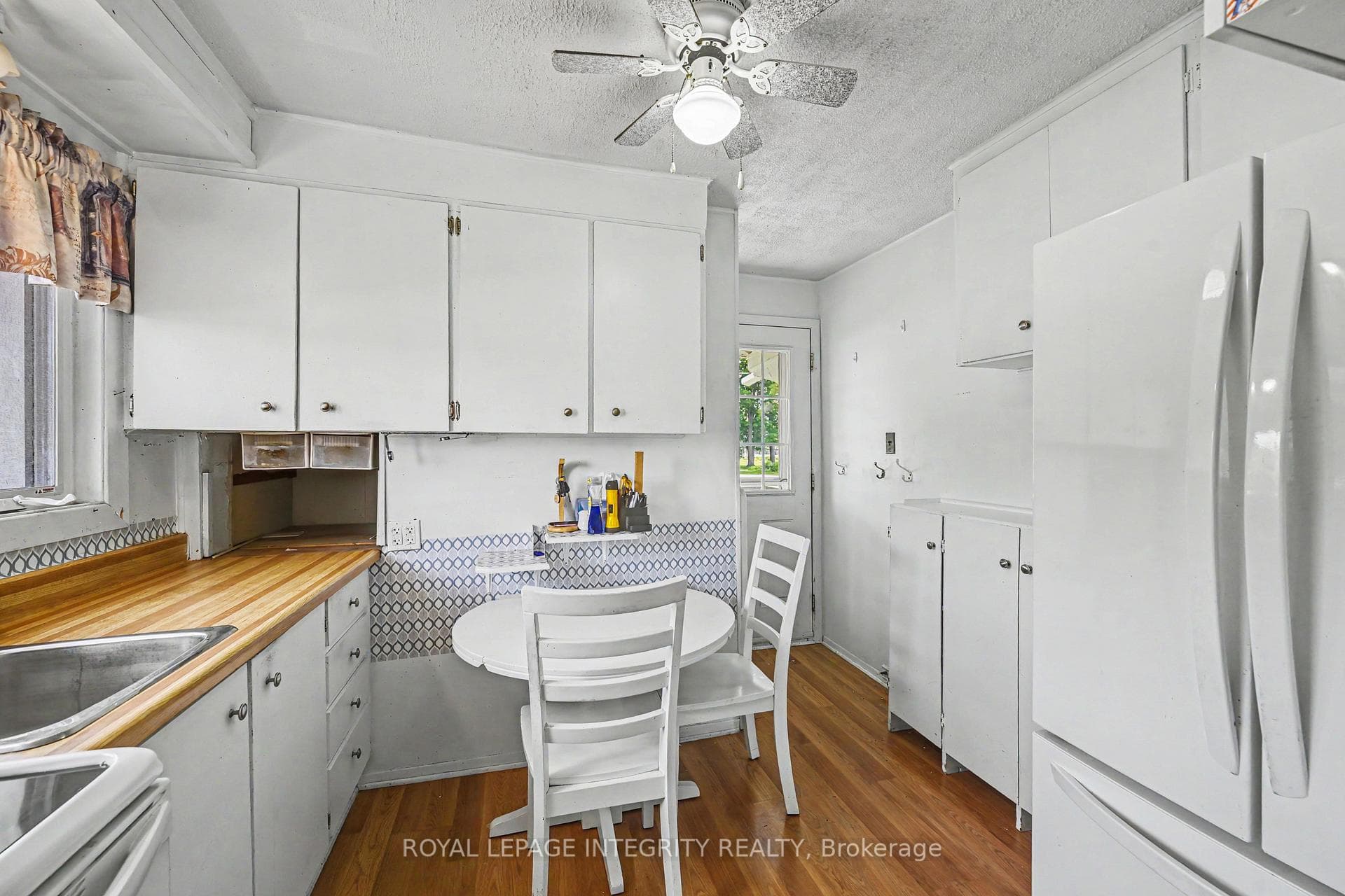 6070 Perth Street photo 10