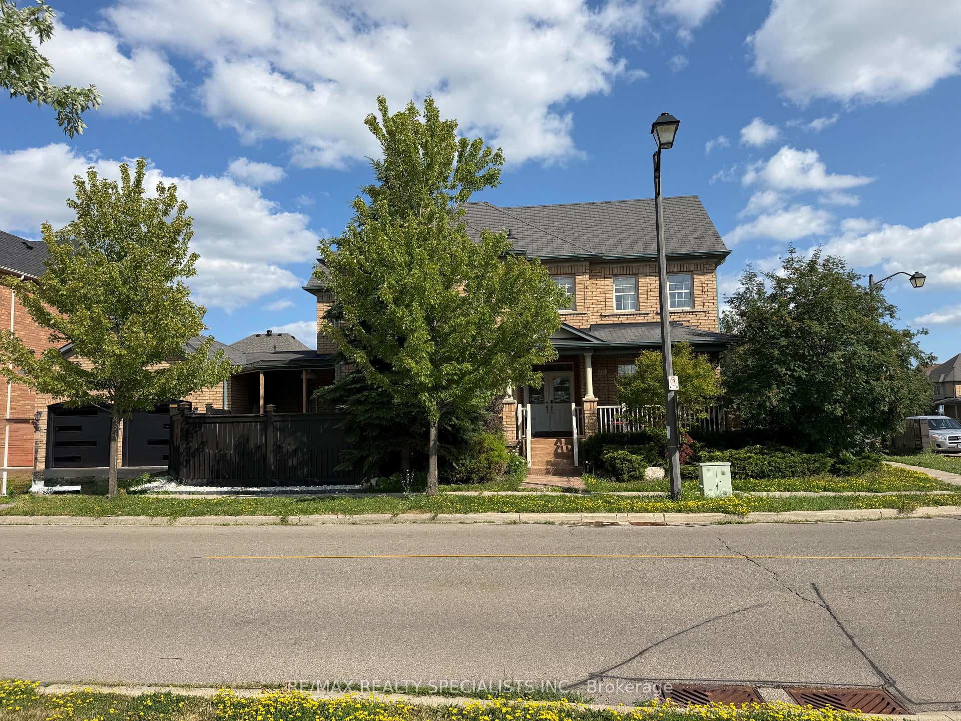 214 Mccready Drive photo 1