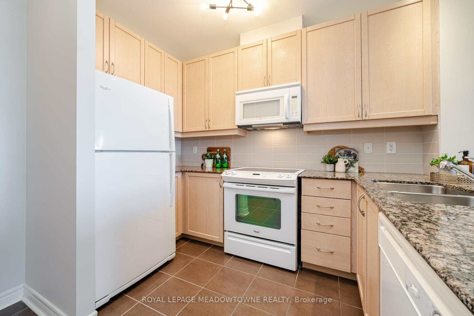 383 Main Street Unit 611 photo 12