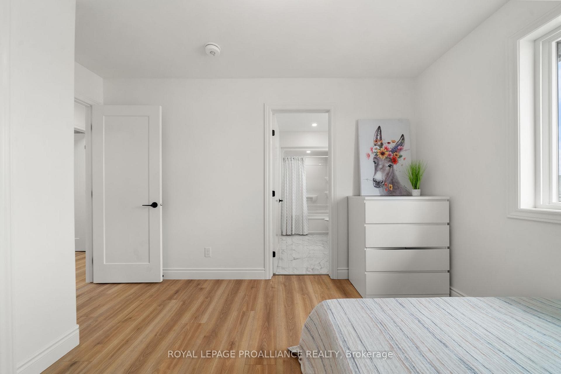 18 RAYCROFT Drive photo 32