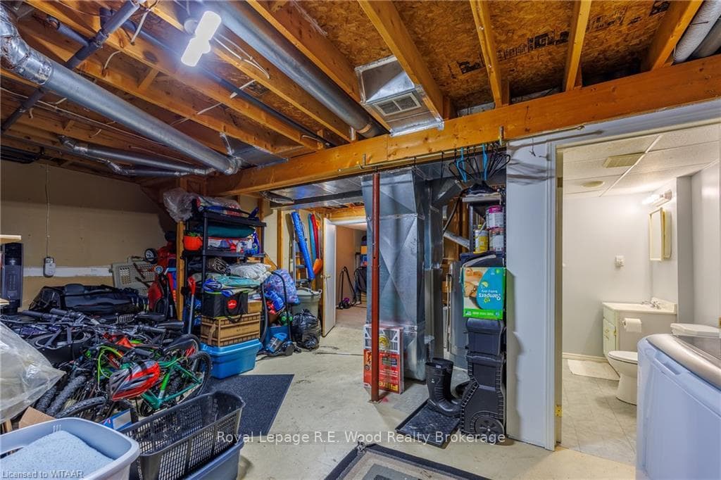 409 THOMPSON Road Unit 25 photo 26