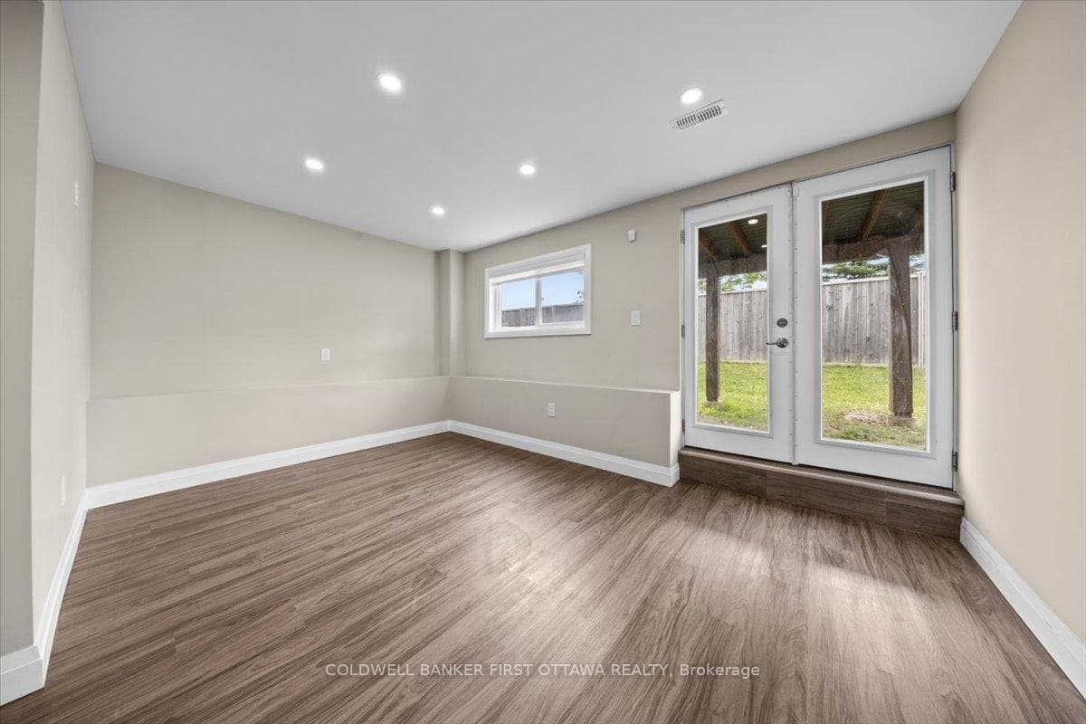 118 Culloden Crescent photo 35