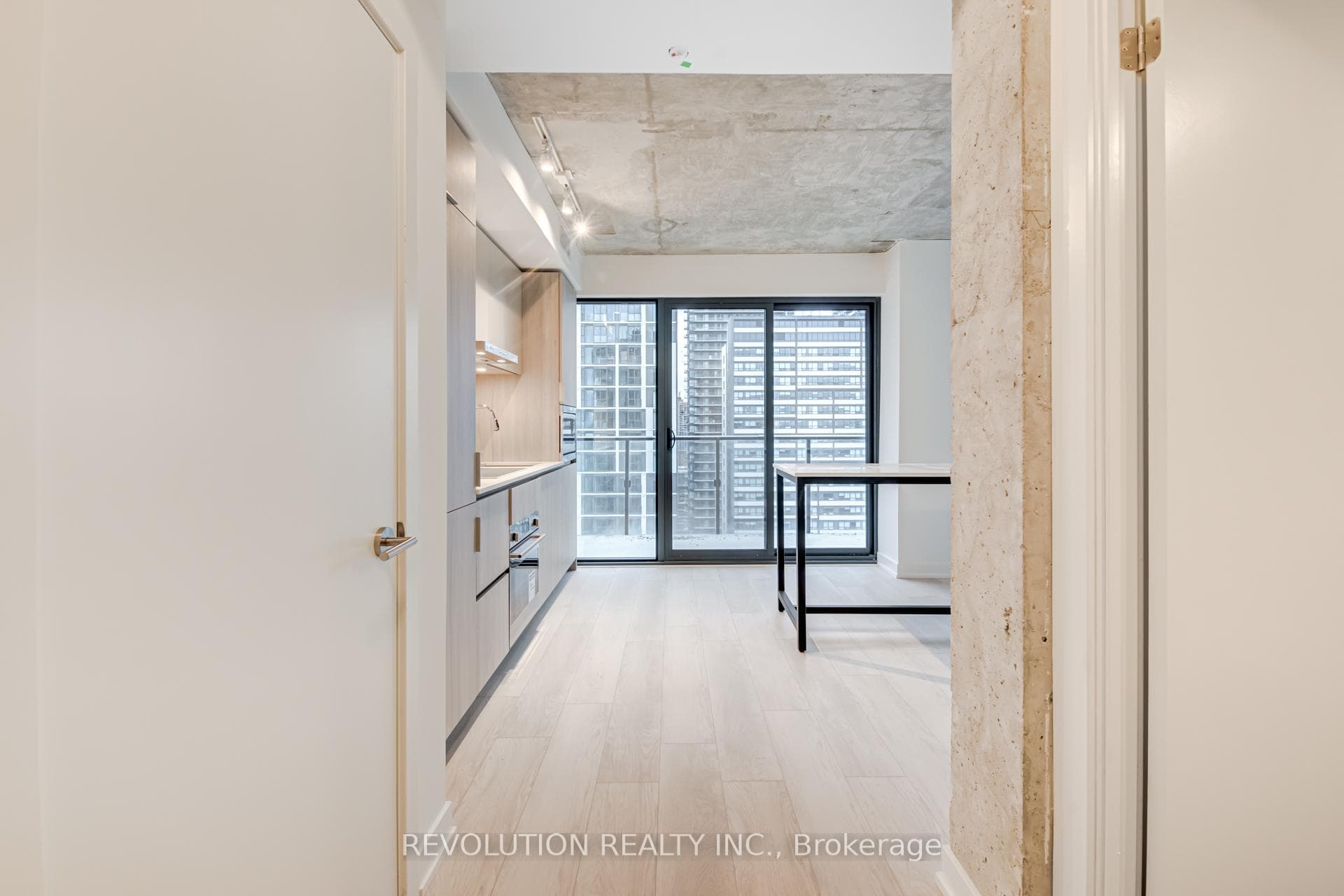 47 Mutual Street Unit 2605 photo 4