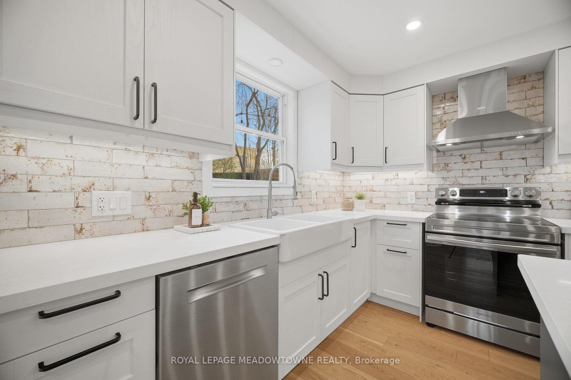 282 Woodward Avenue photo 13
