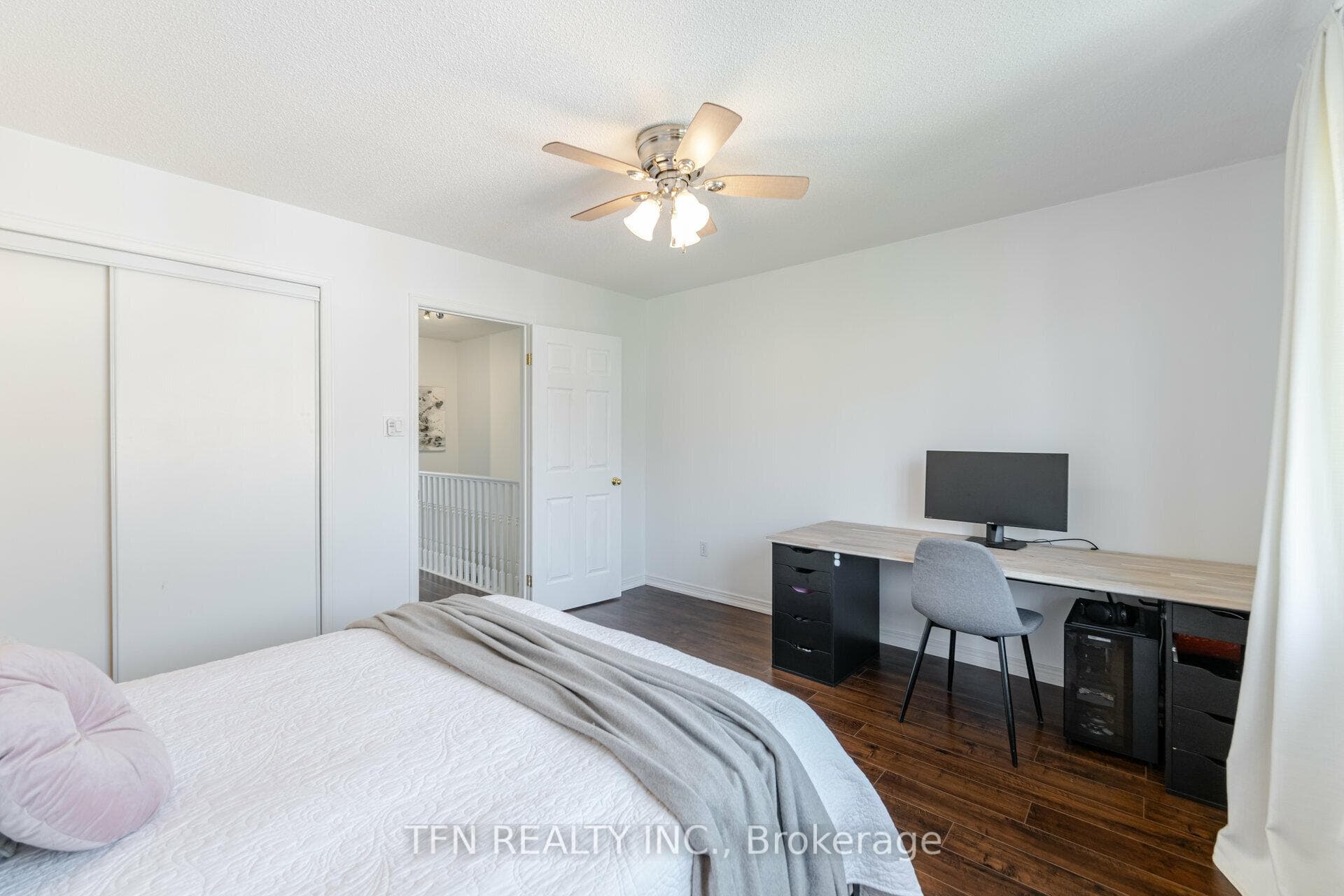 435 English Rose Lane Unit 25 photo 13