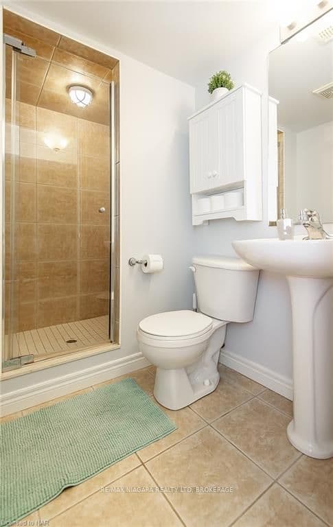 22 CONRAD Place photo 38