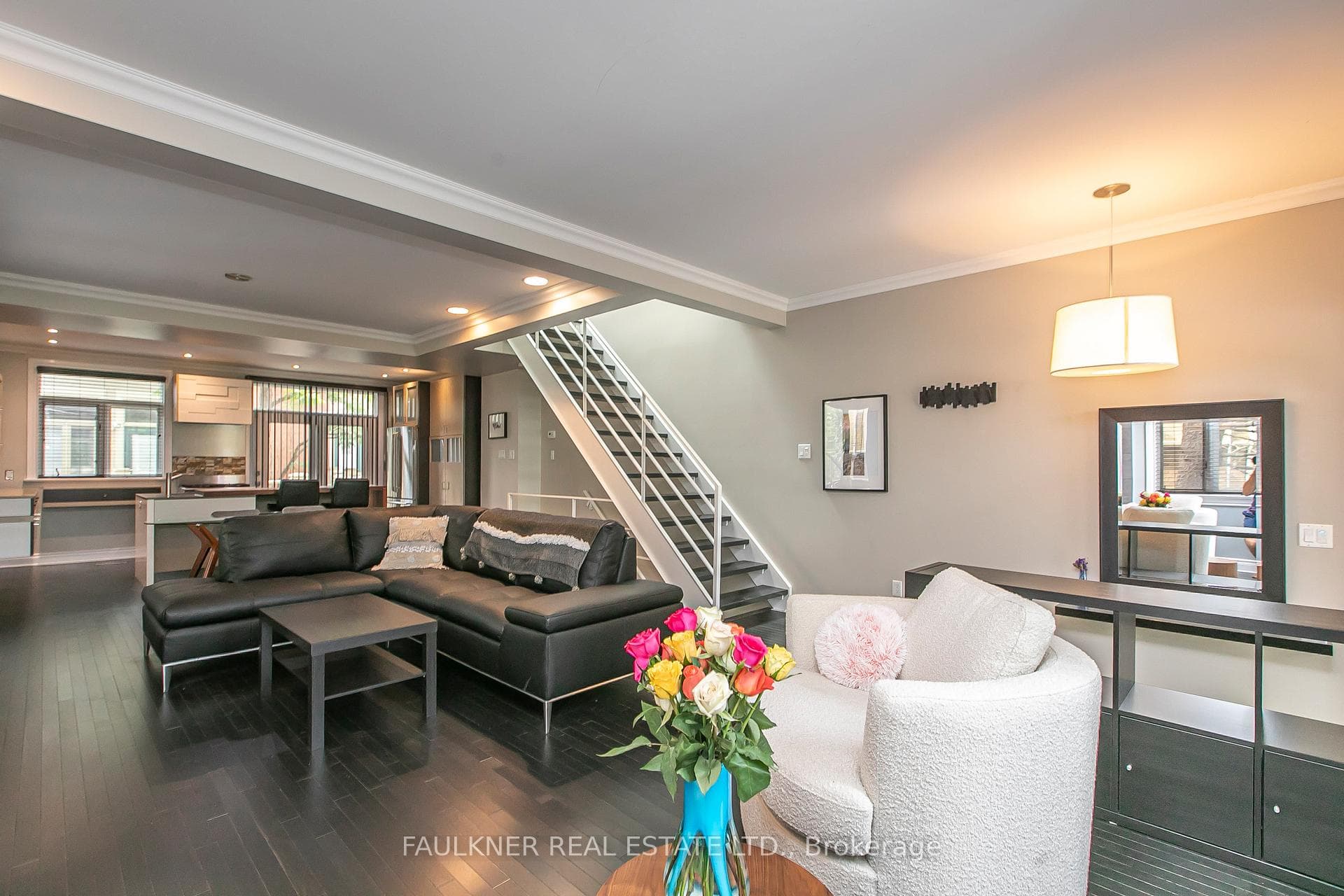 403A ECHO Drive photo 5