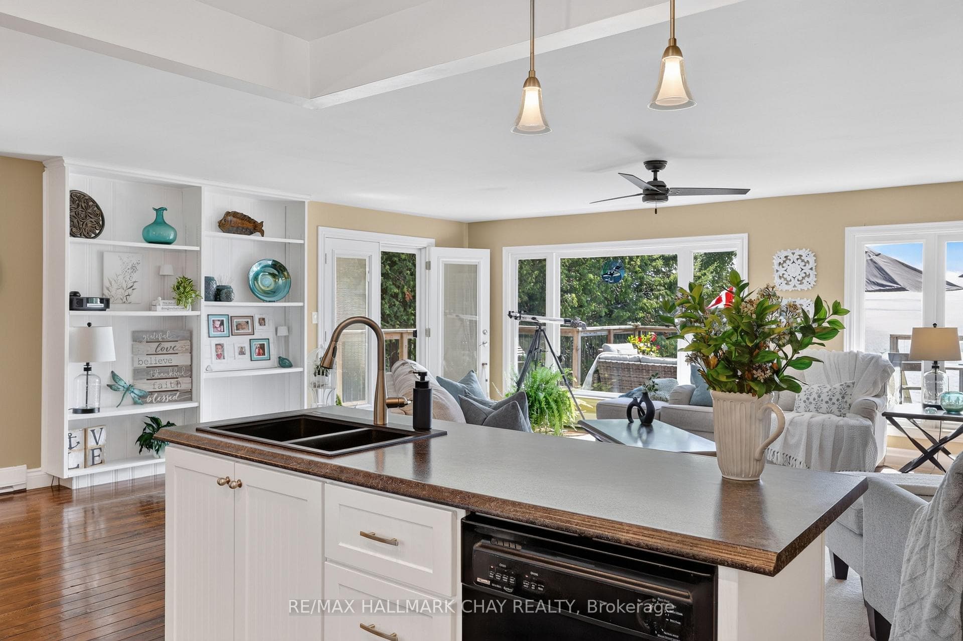 2289 Lakeshore Road photo 20