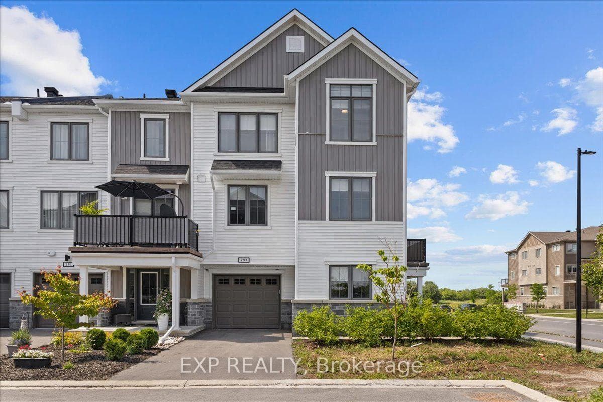293 Anyolite Private photo 1