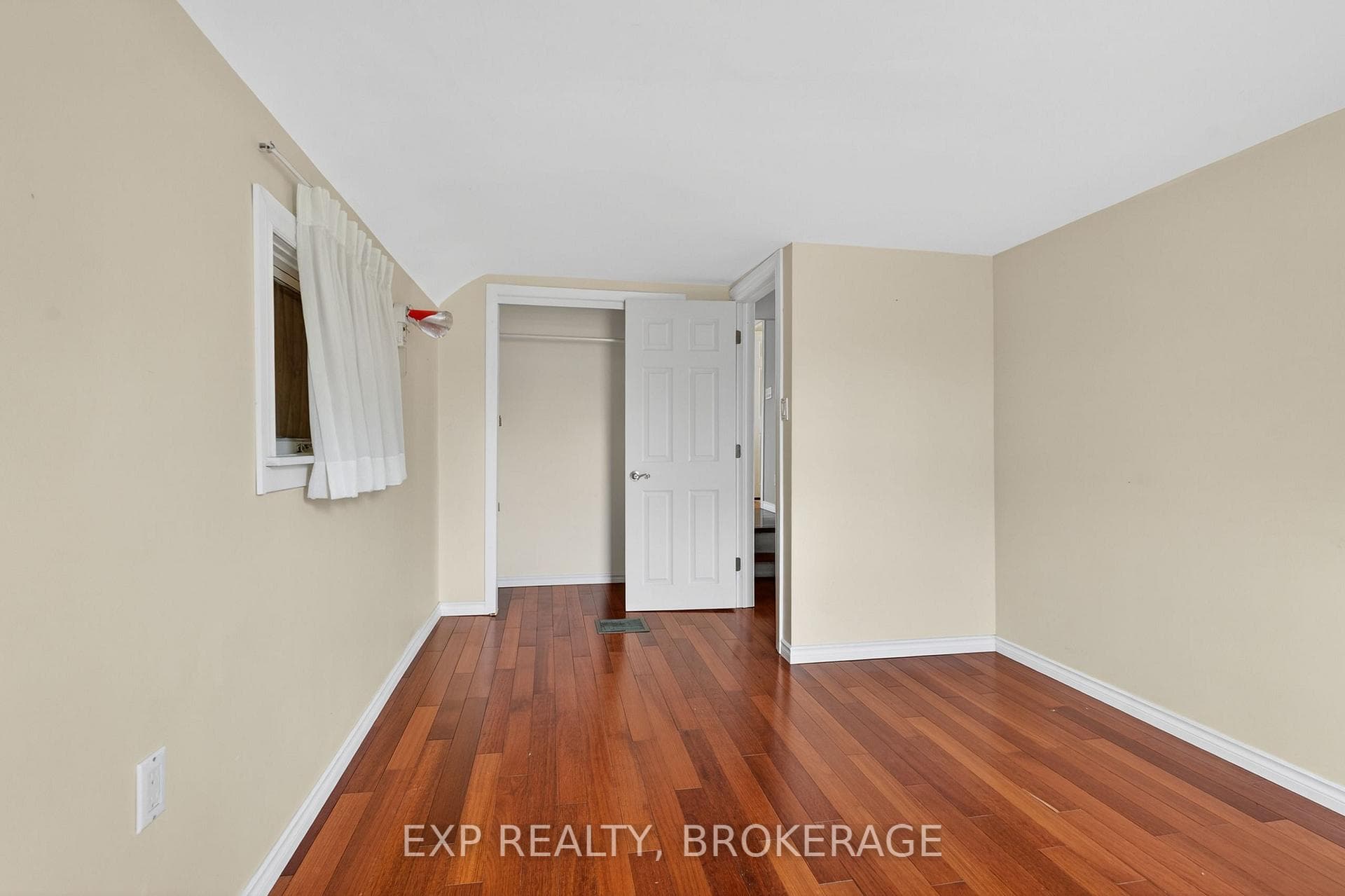488 BOUNDARY Road photo 30