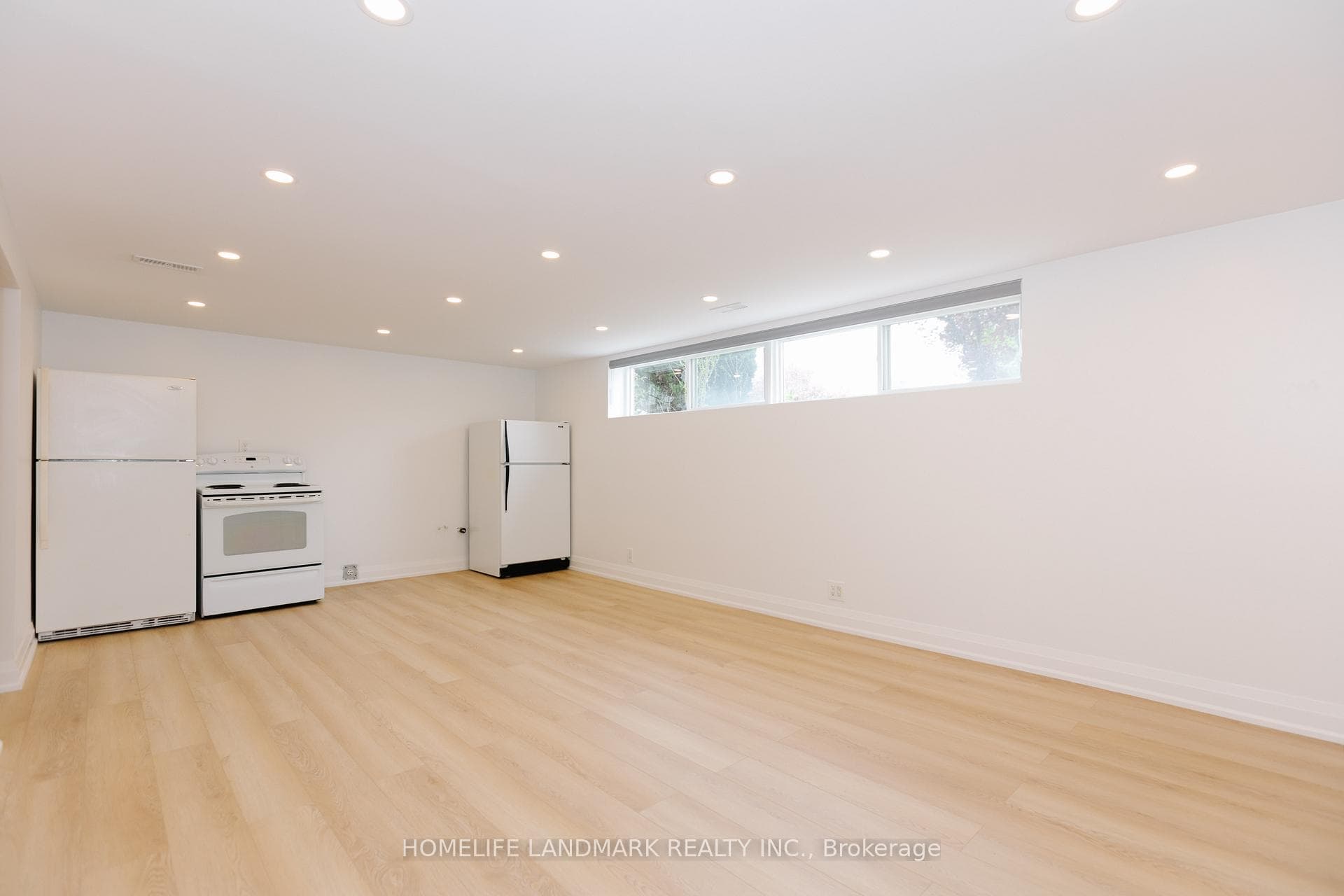 53 Addington Crescent photo 19
