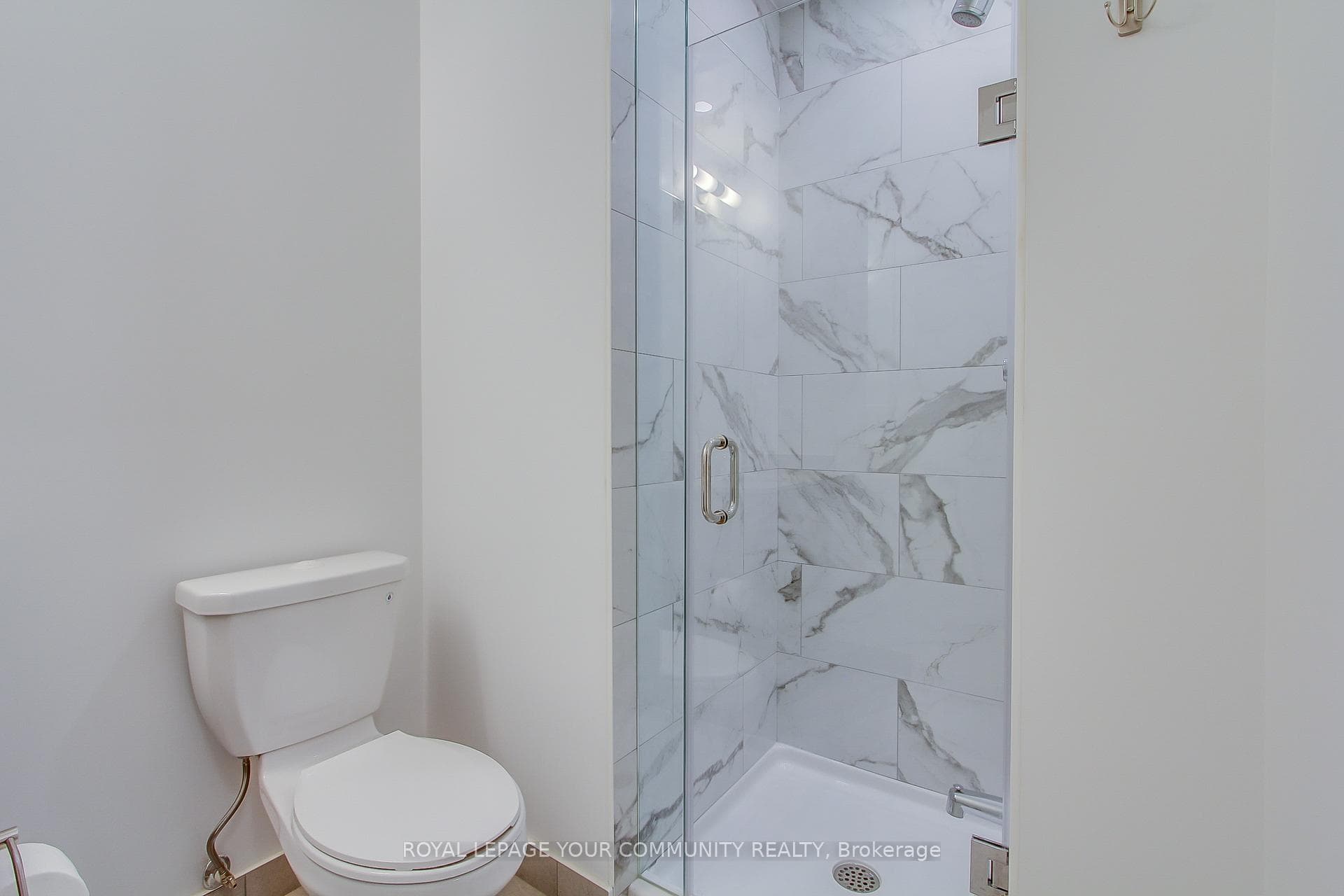 32 Forest Manor Road Unit 1902 photo 21