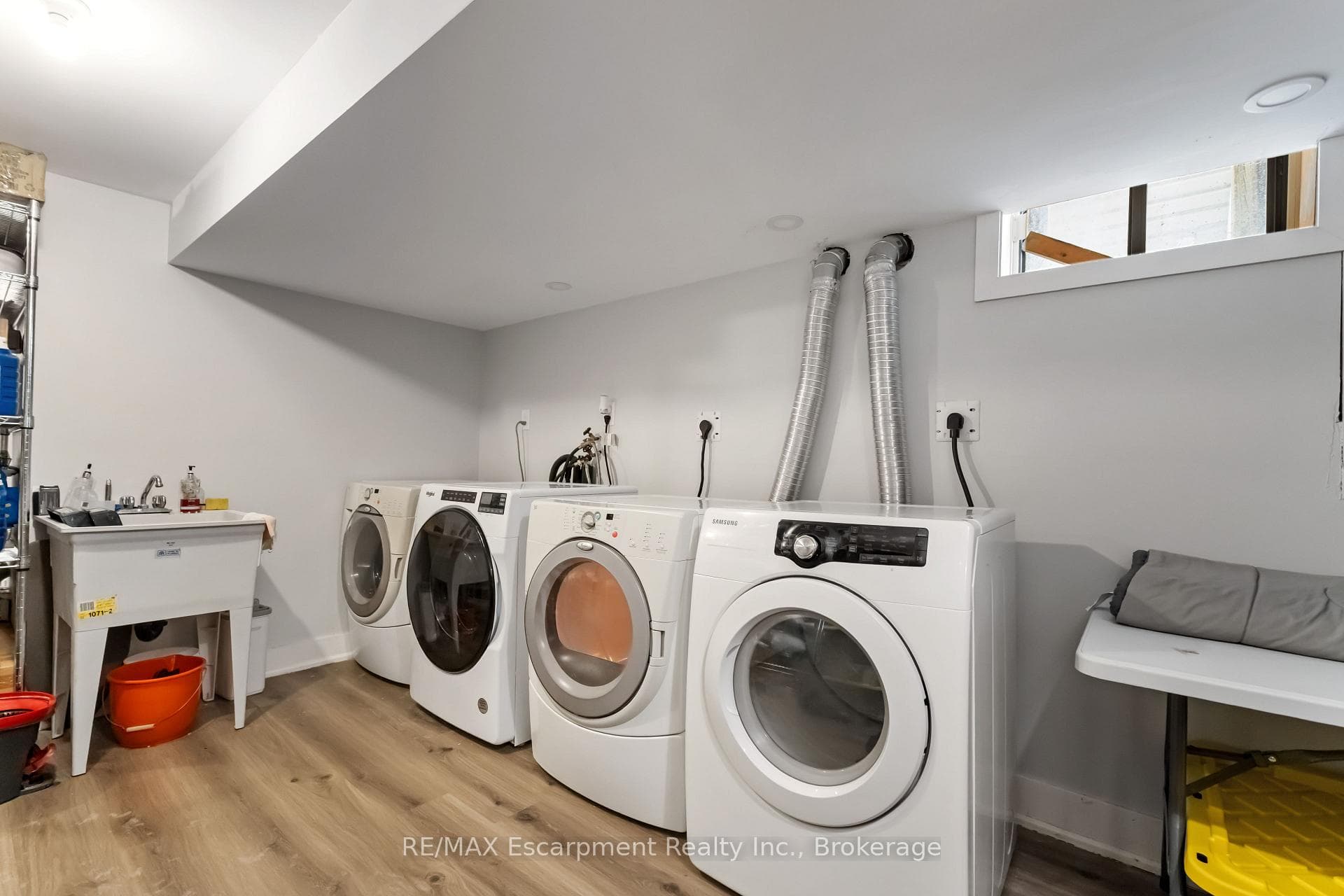 4129 ACHESON Avenue Unit 4 photo 9