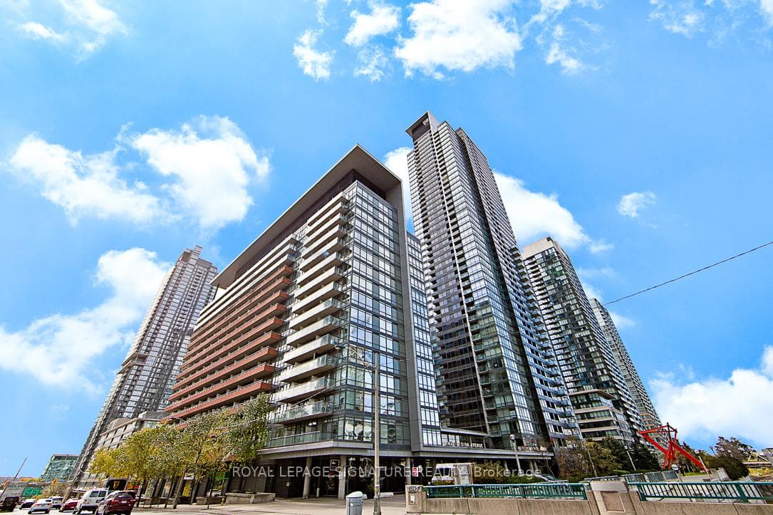4K Spadina Avenue Unit 611 photo 2