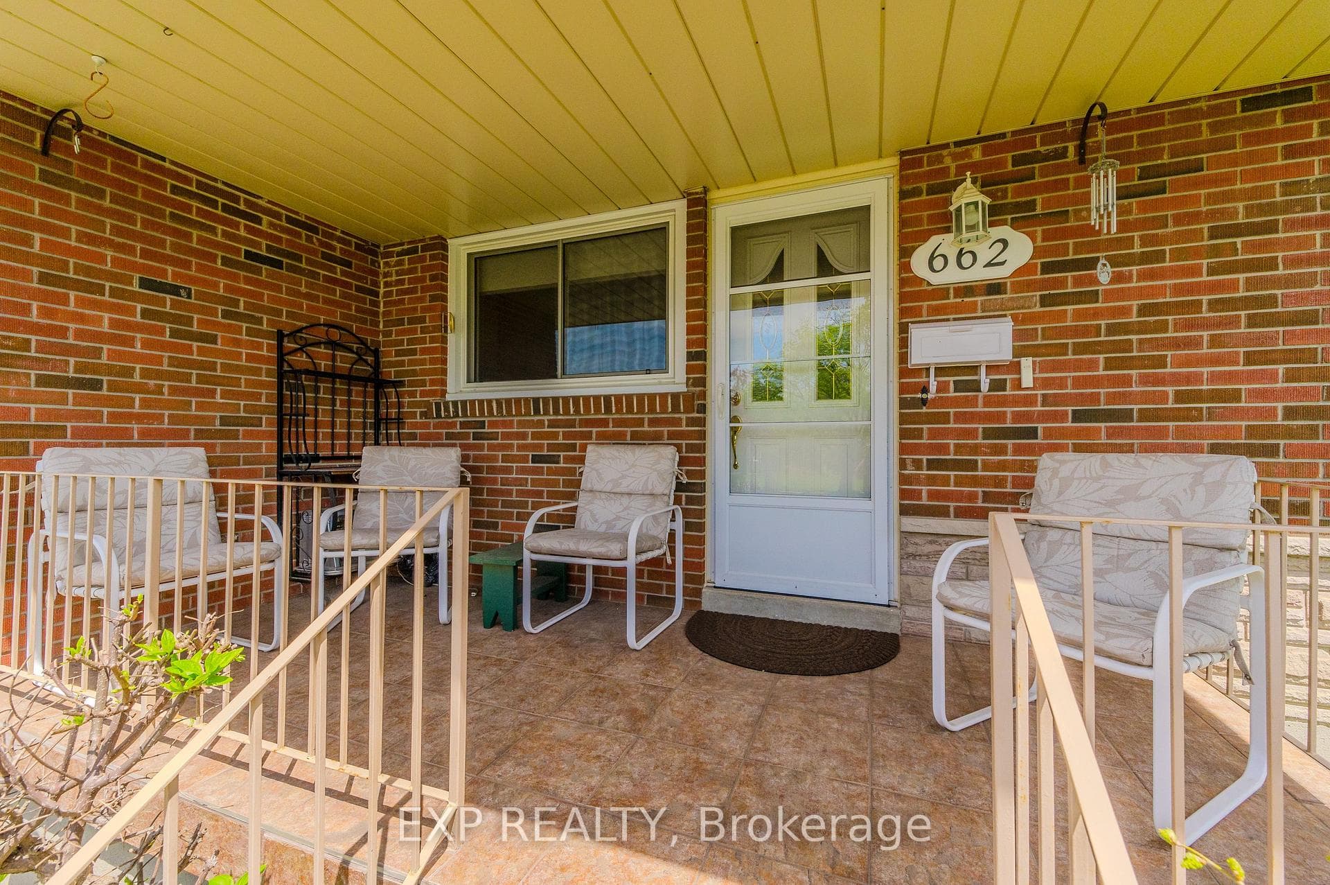 662 College Avenue photo 6