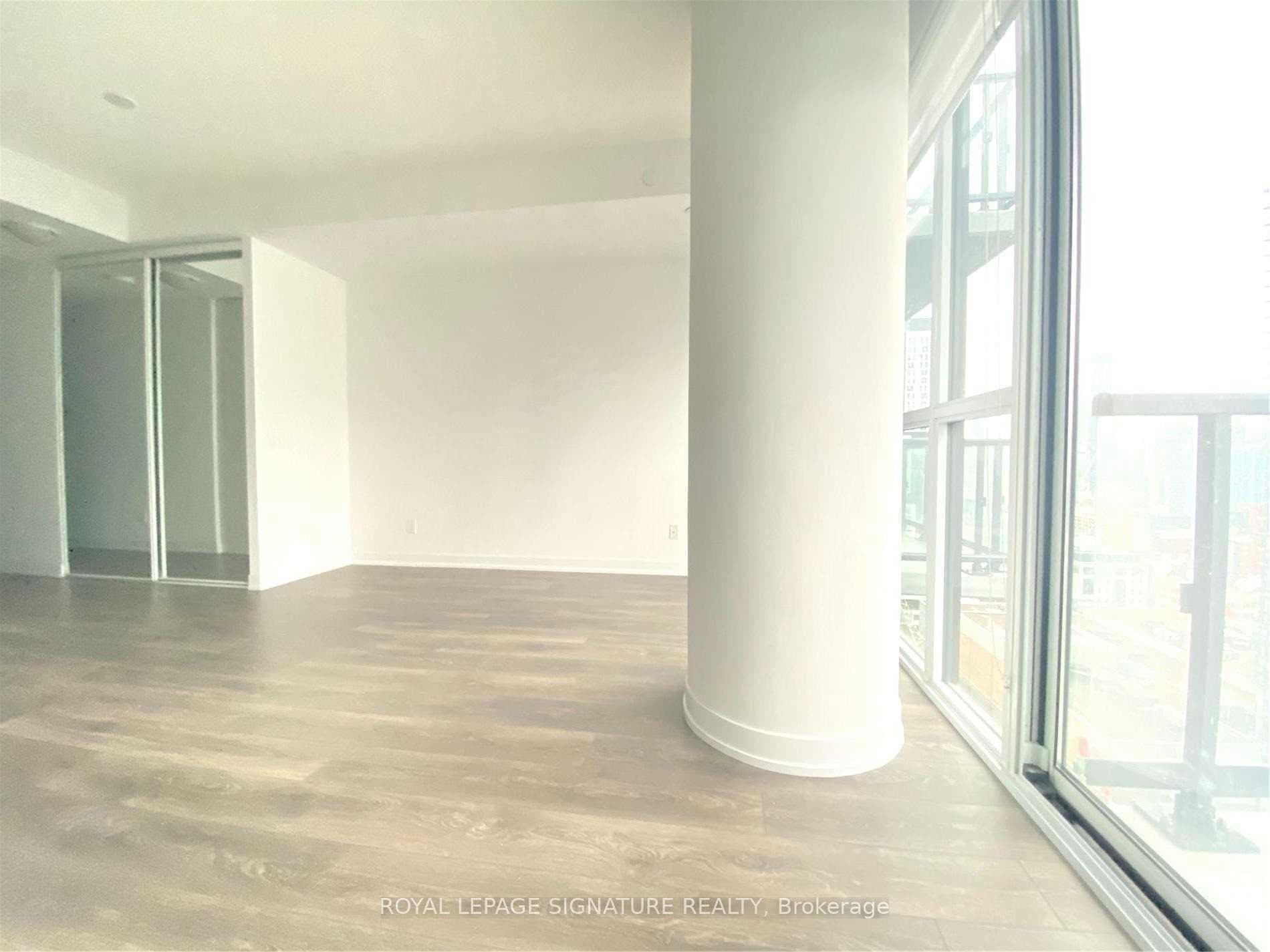 87 Peter Street Unit 3612 photo 6