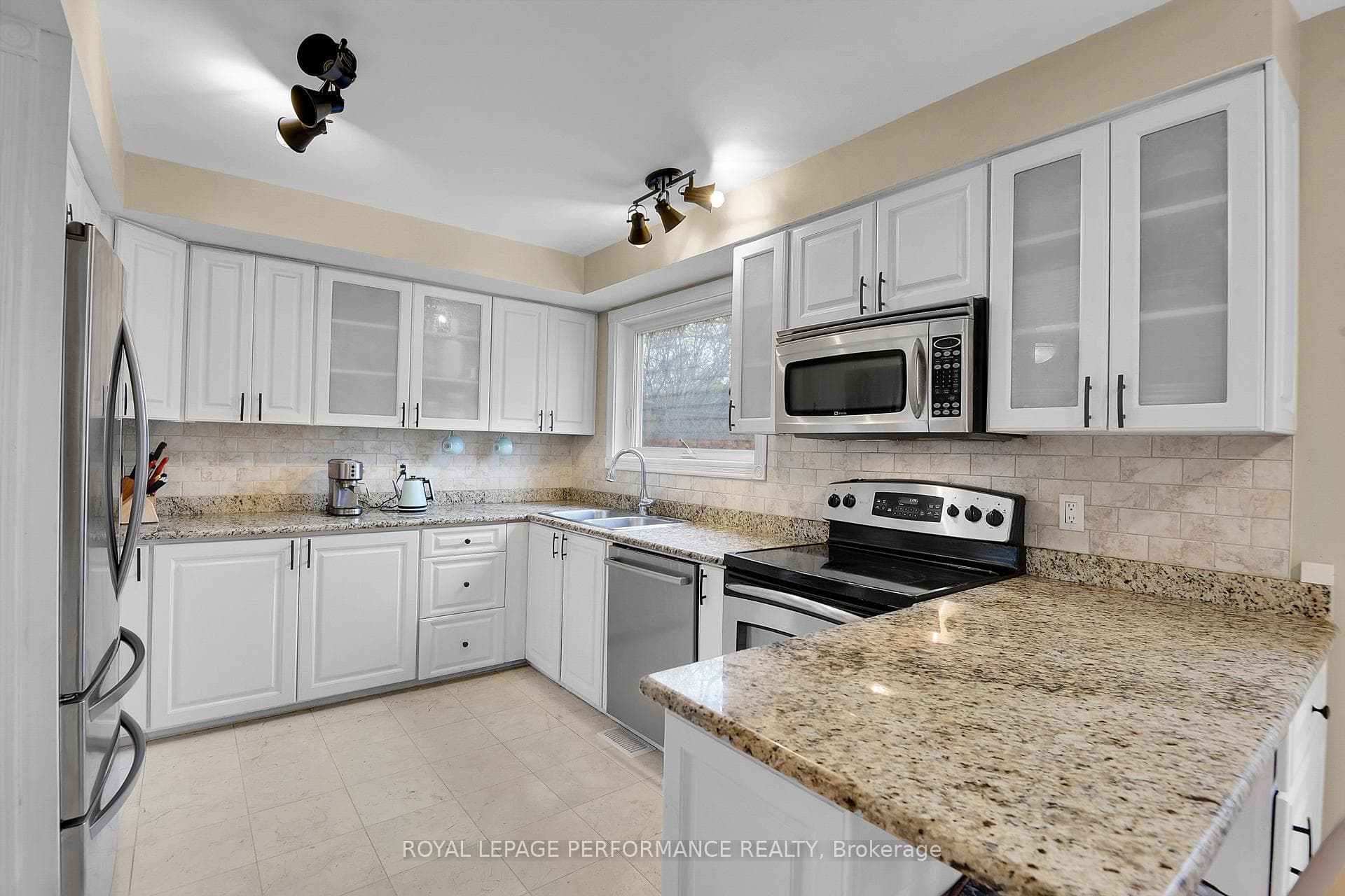 1841 Beattie Avenue photo 11