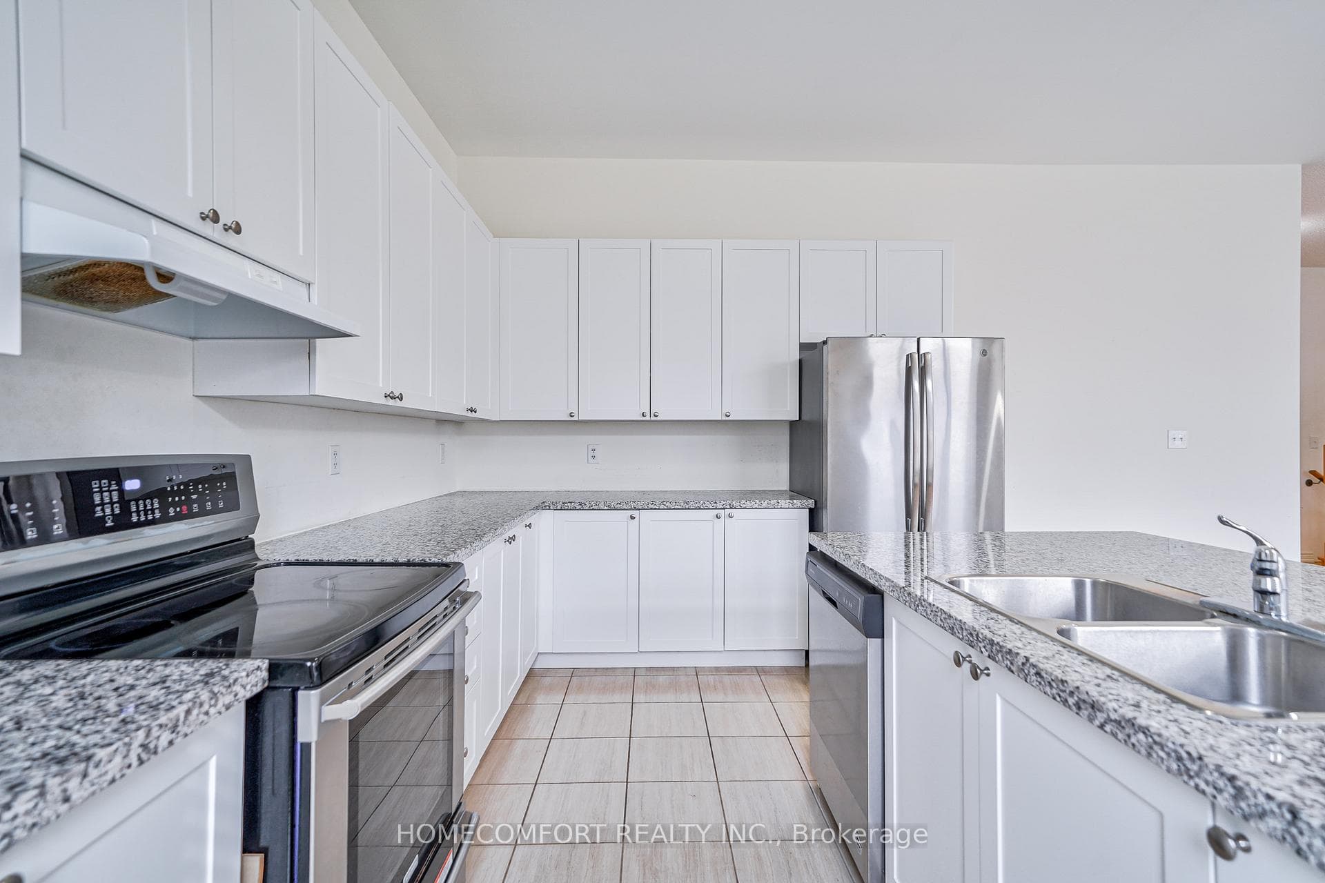 8 Schoolbridge Street photo 15