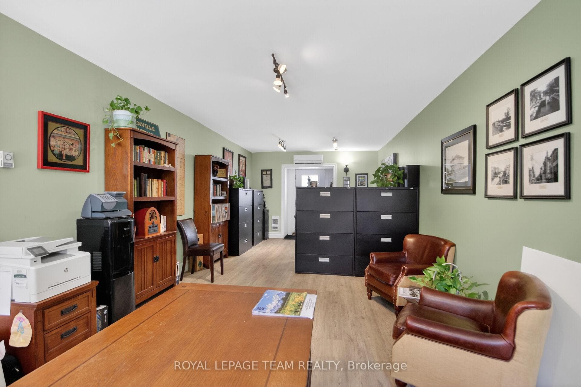 212-224 St Lawrence Street photo 14