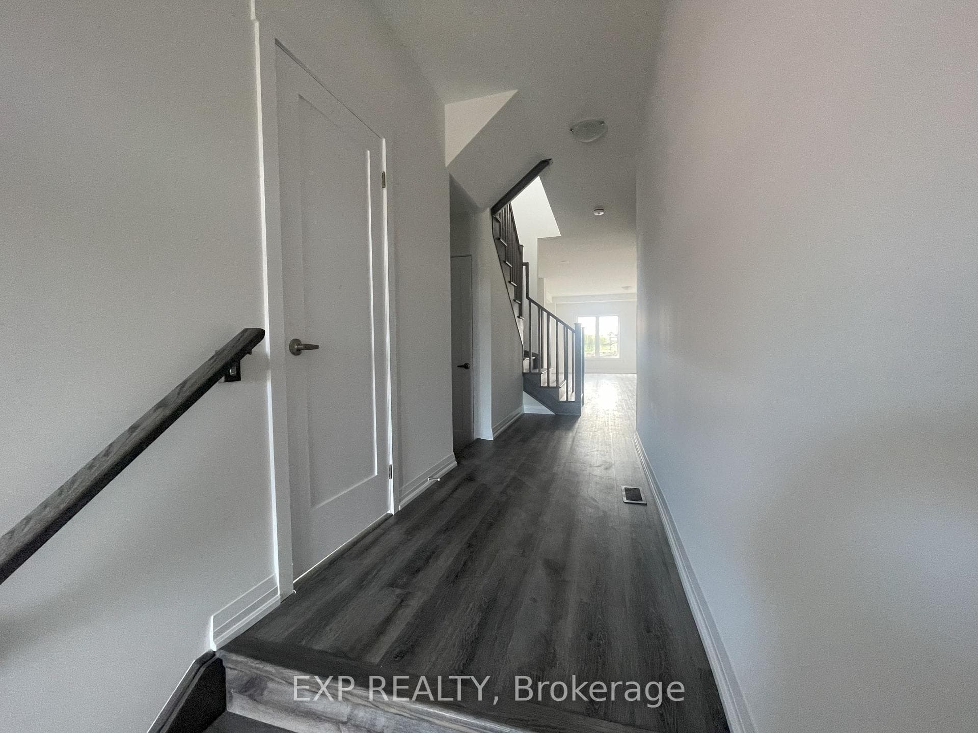 185 Lormont Boulevard photo 5