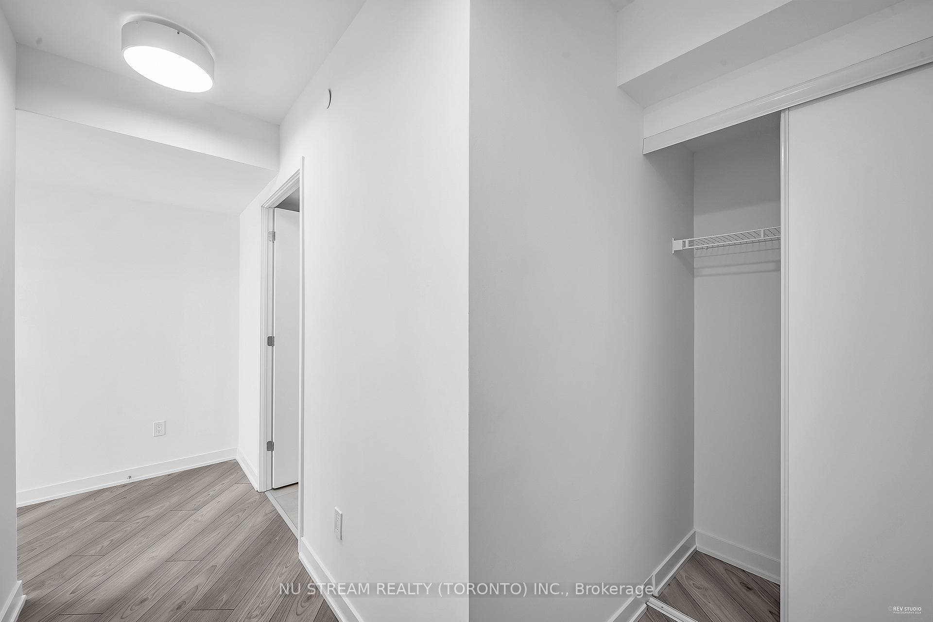 8 Tippett Road Unit 1405 photo 9