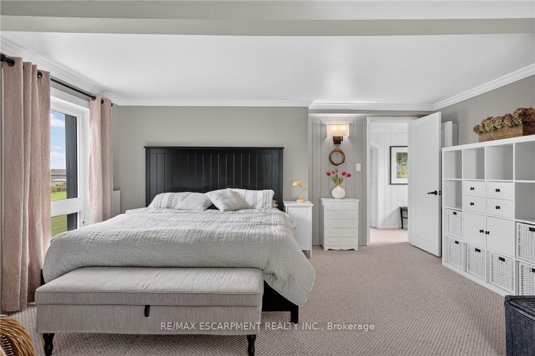 3754 LAKESHORE Road photo 31
