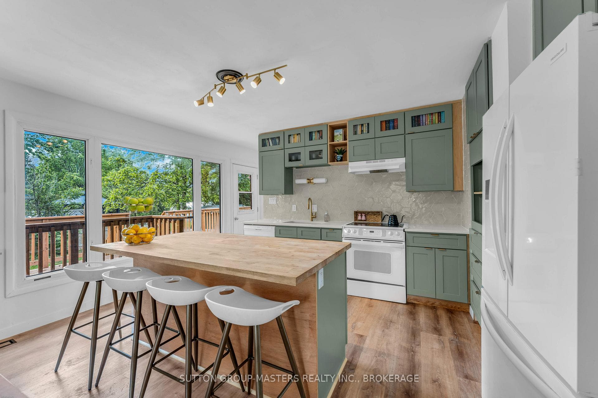 4401 Notre Dame Street photo 8