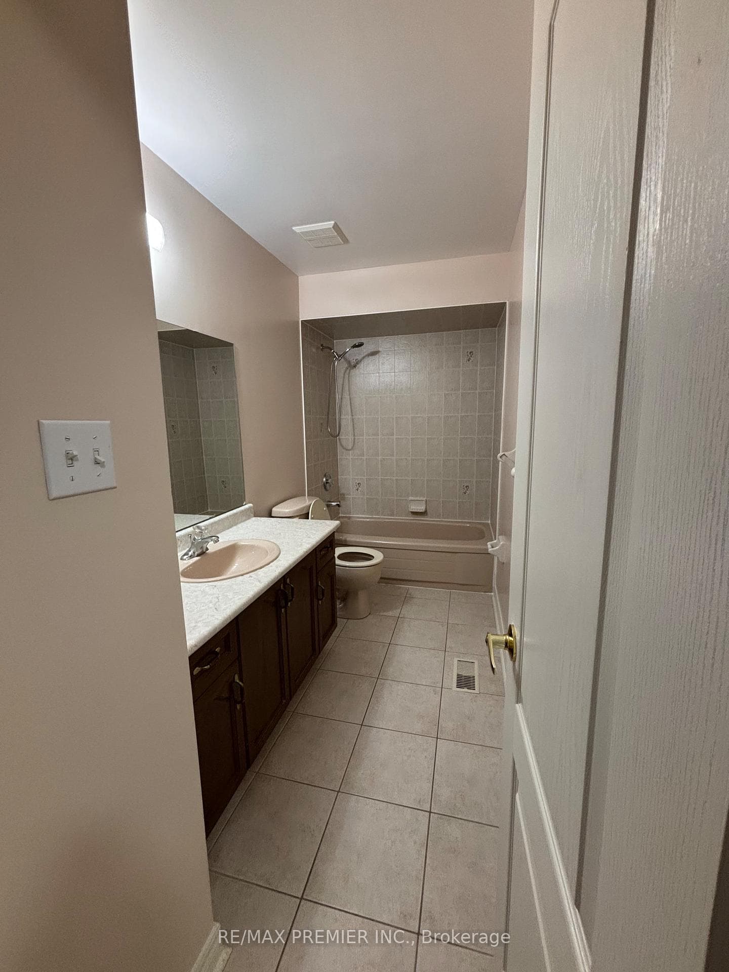 325 Vellore Avenue photo 34