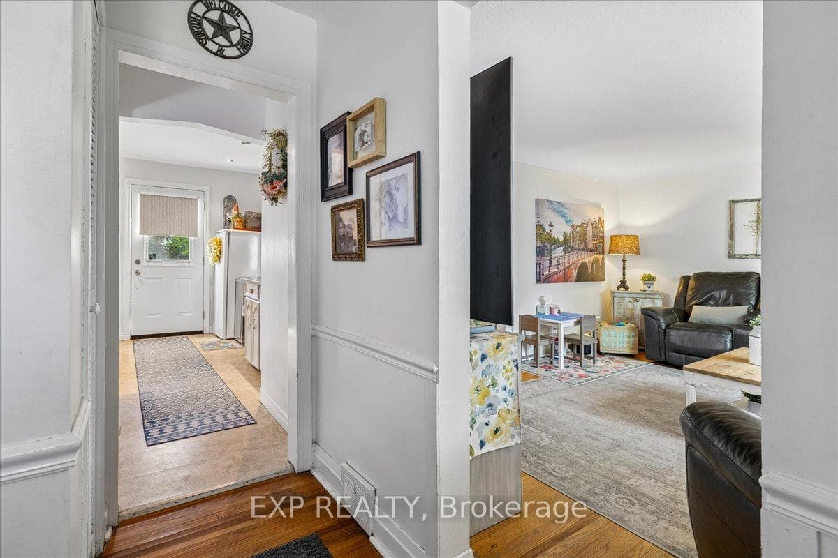 80 Maclennan Avenue photo 6
