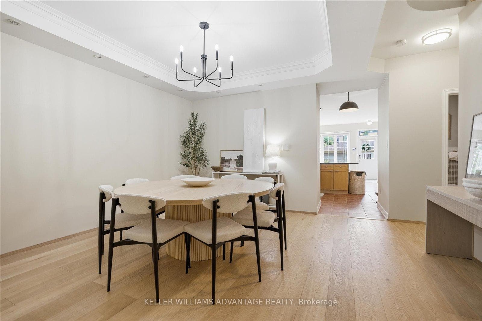 46 Sarah Ashbridge Avenue photo 9