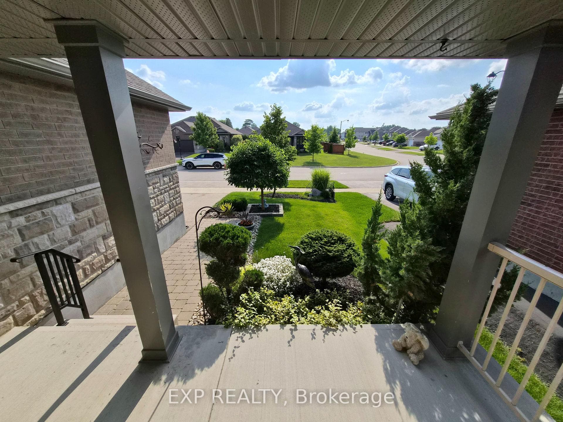 130 Bridge Crescent photo 32