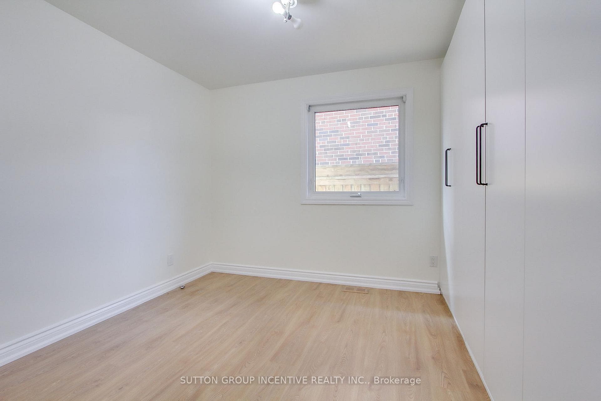 32 Toronto Street Unit Upper photo 12