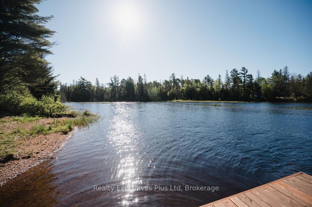 387 BRENNAN'S Road photo 14