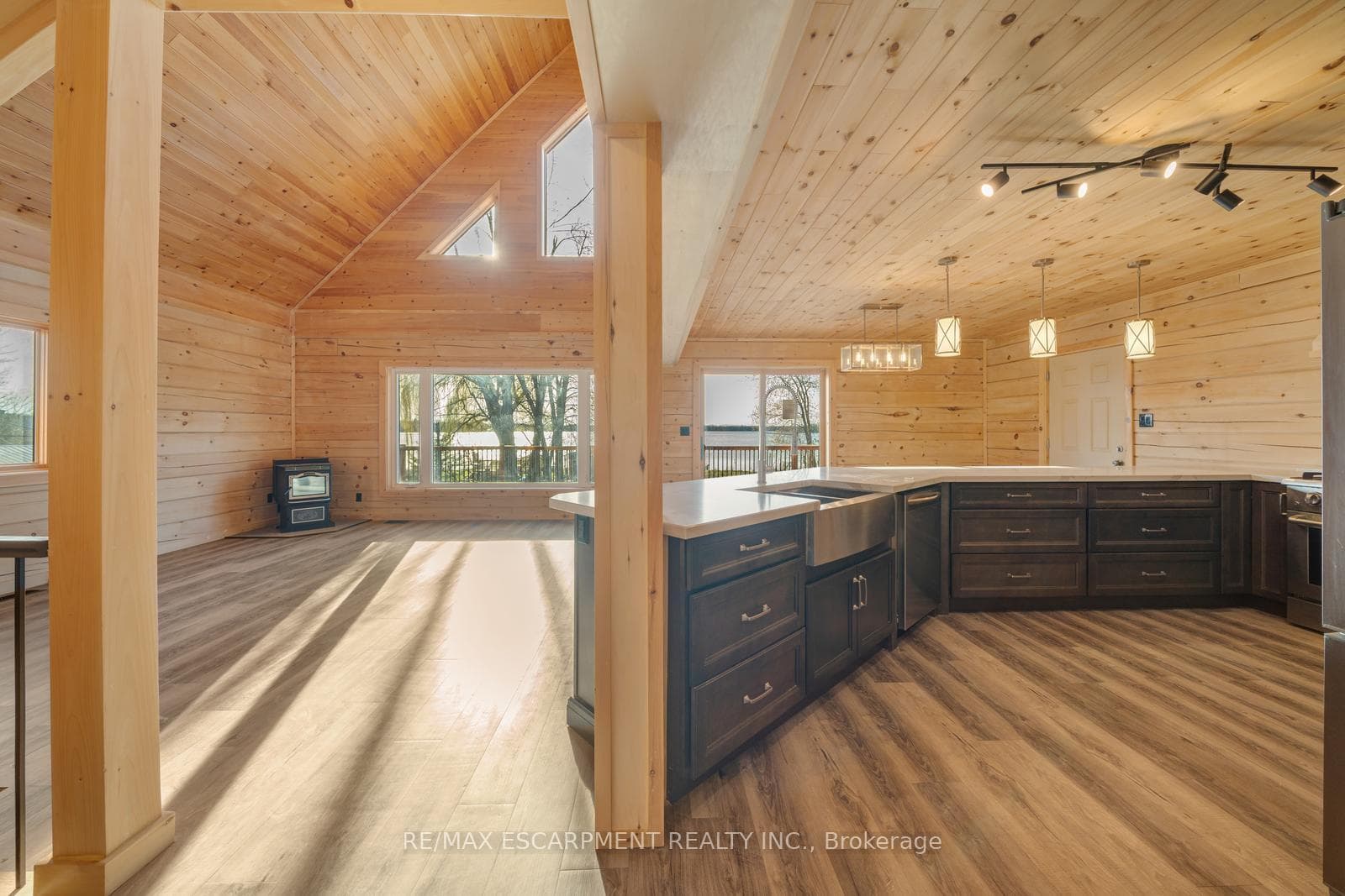33 Laird Drive photo 8