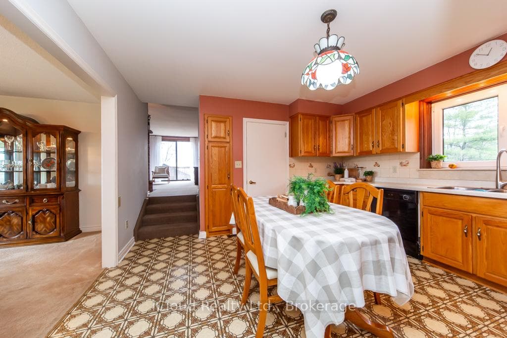 4101 Campbellville Road photo 12