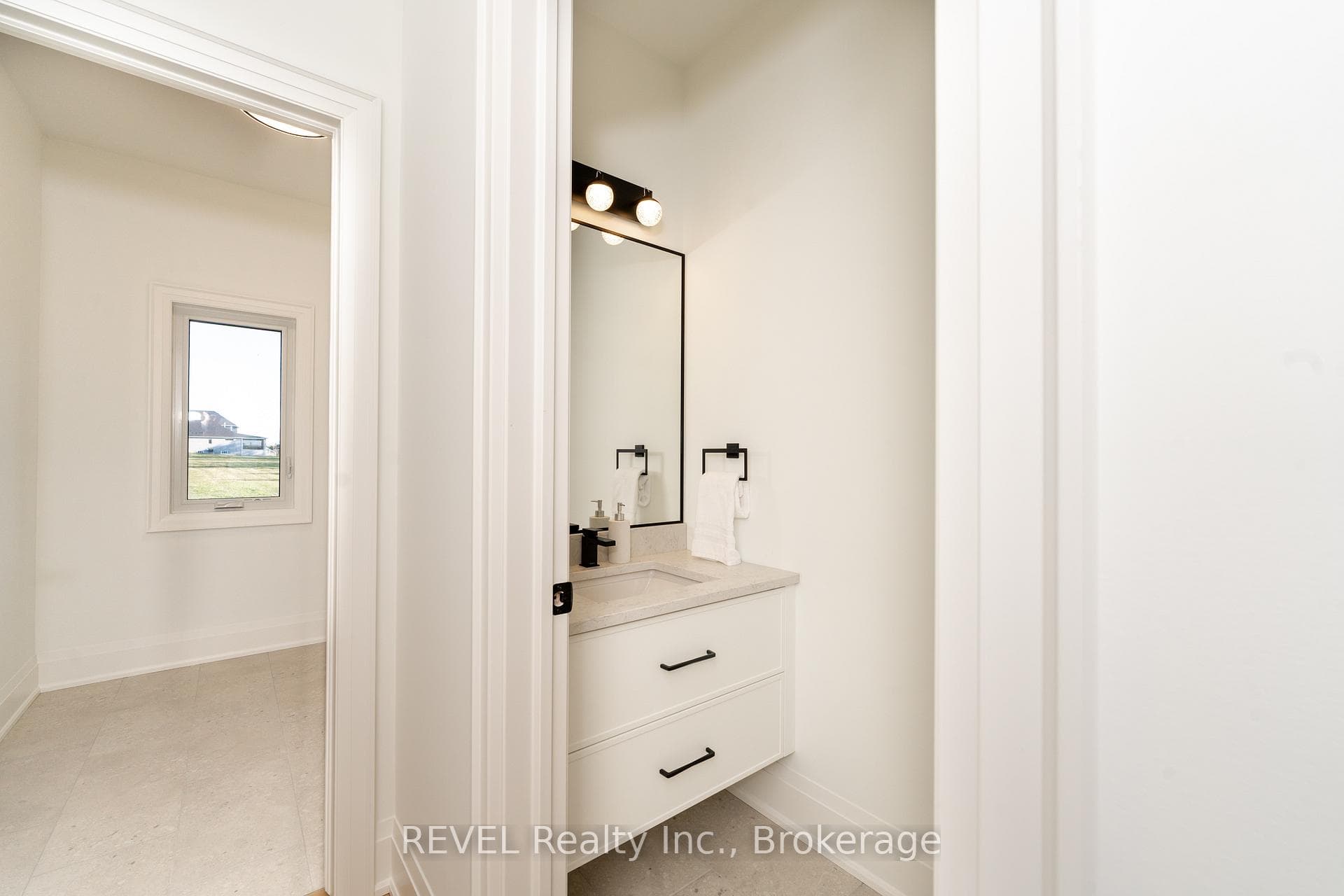 1 Anchor Road photo 32