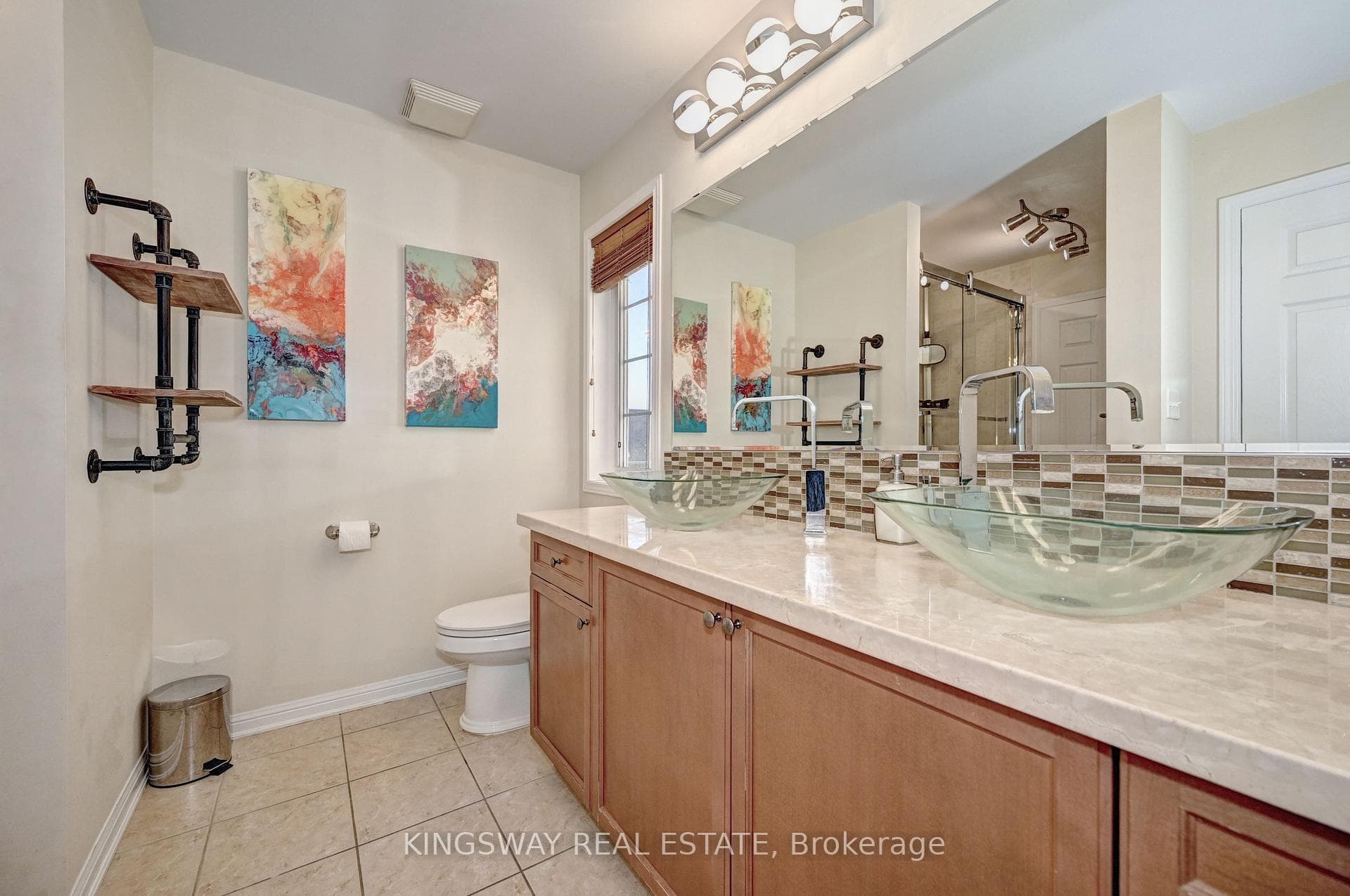 150 Holland Circle photo 22