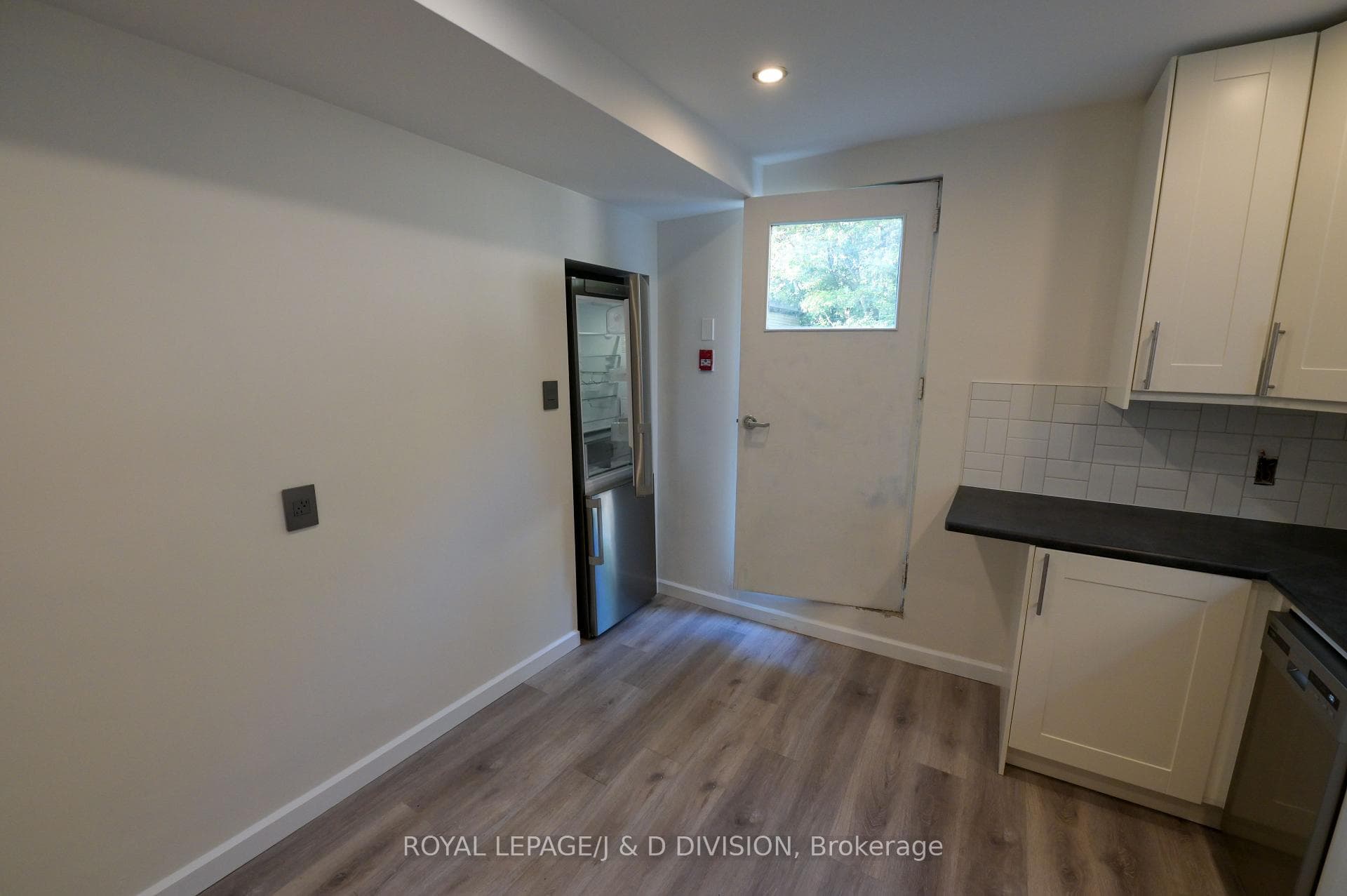 136 Windermere Avenue Unit 1 photo 10