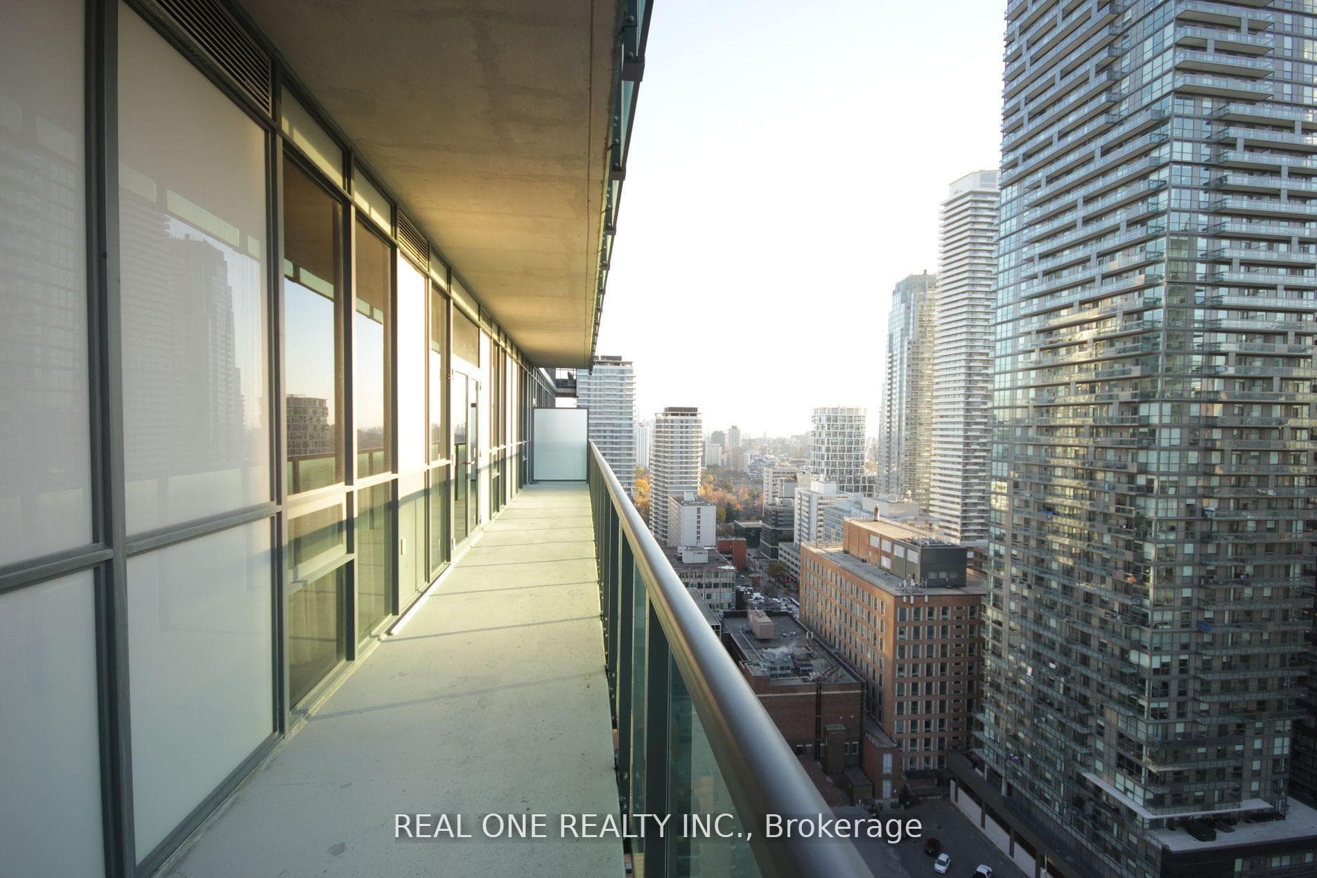 70 Roehampton Avenue Unit 2418 photo 28