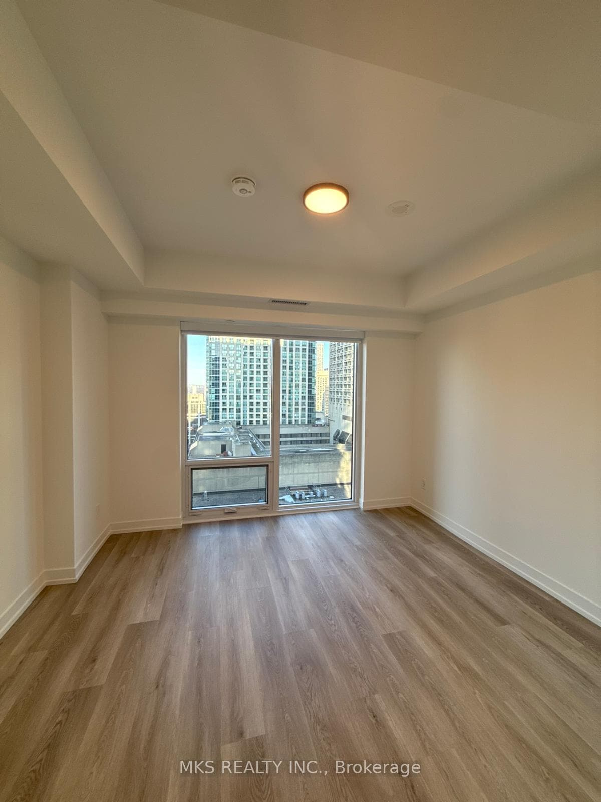 771 Yonge Street Unit 2206 photo 14