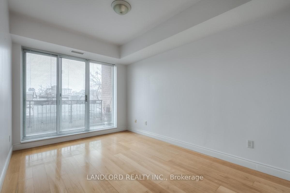 77 Mcmurrich Street Unit 307 photo 7