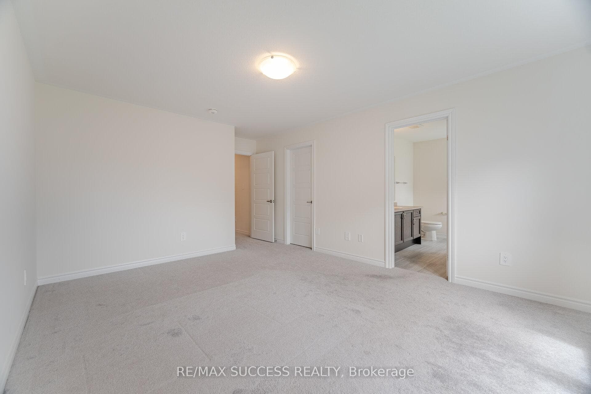 32 George Brier Drive photo 23