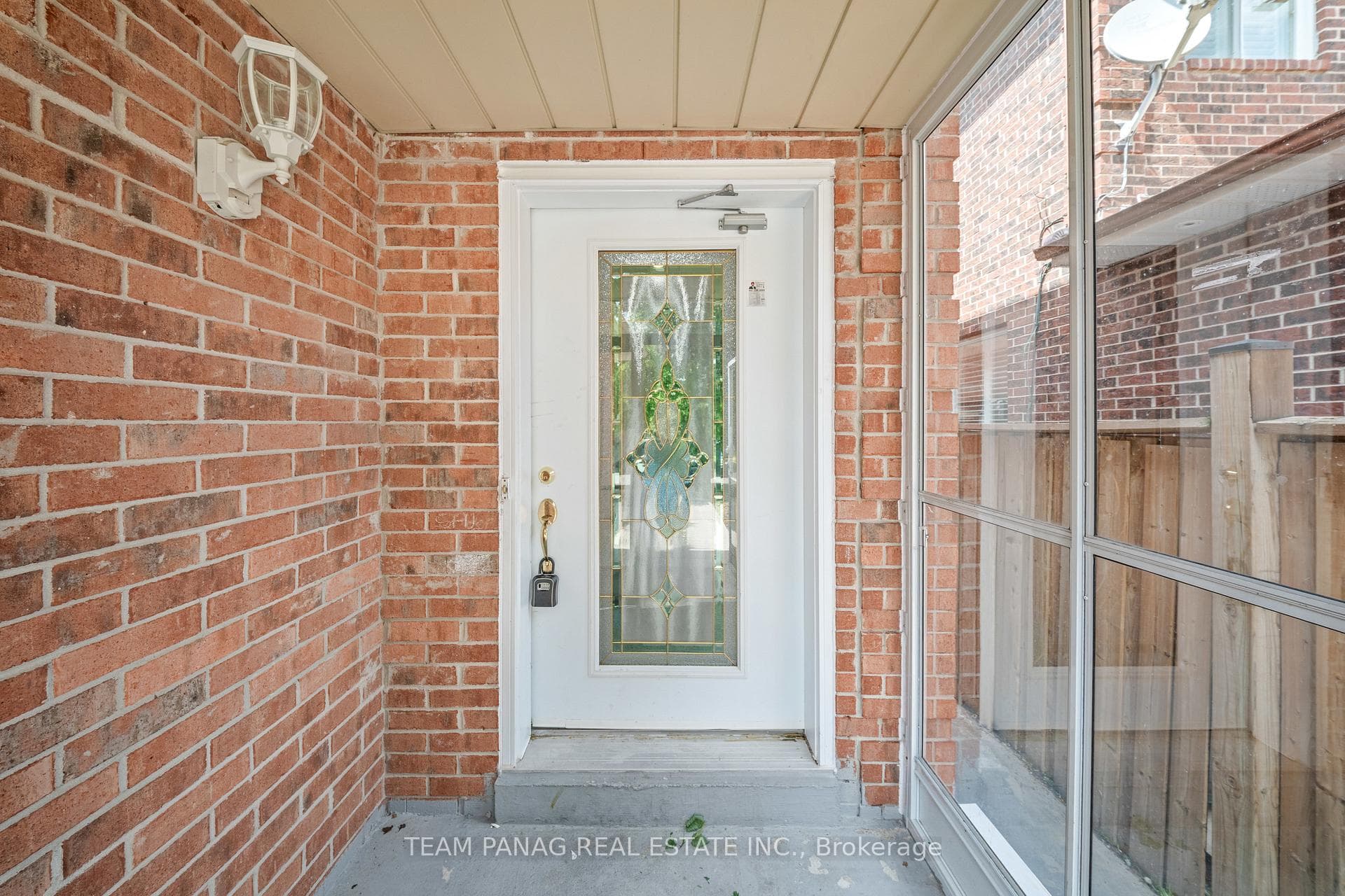 39 Colchester Avenue photo 3