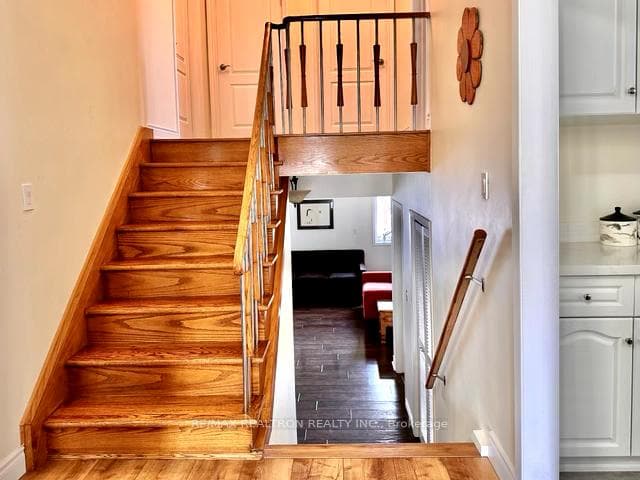 11 Maxwell Street photo 21