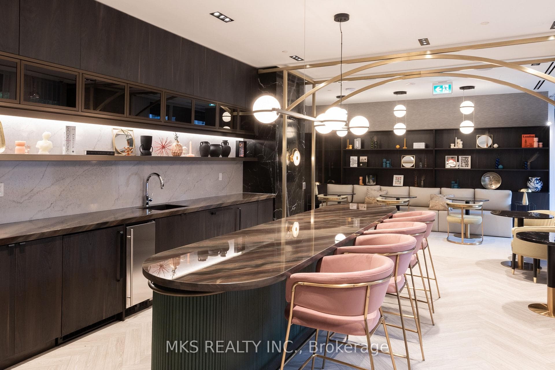 771 Yonge Street Unit 1102 photo 16